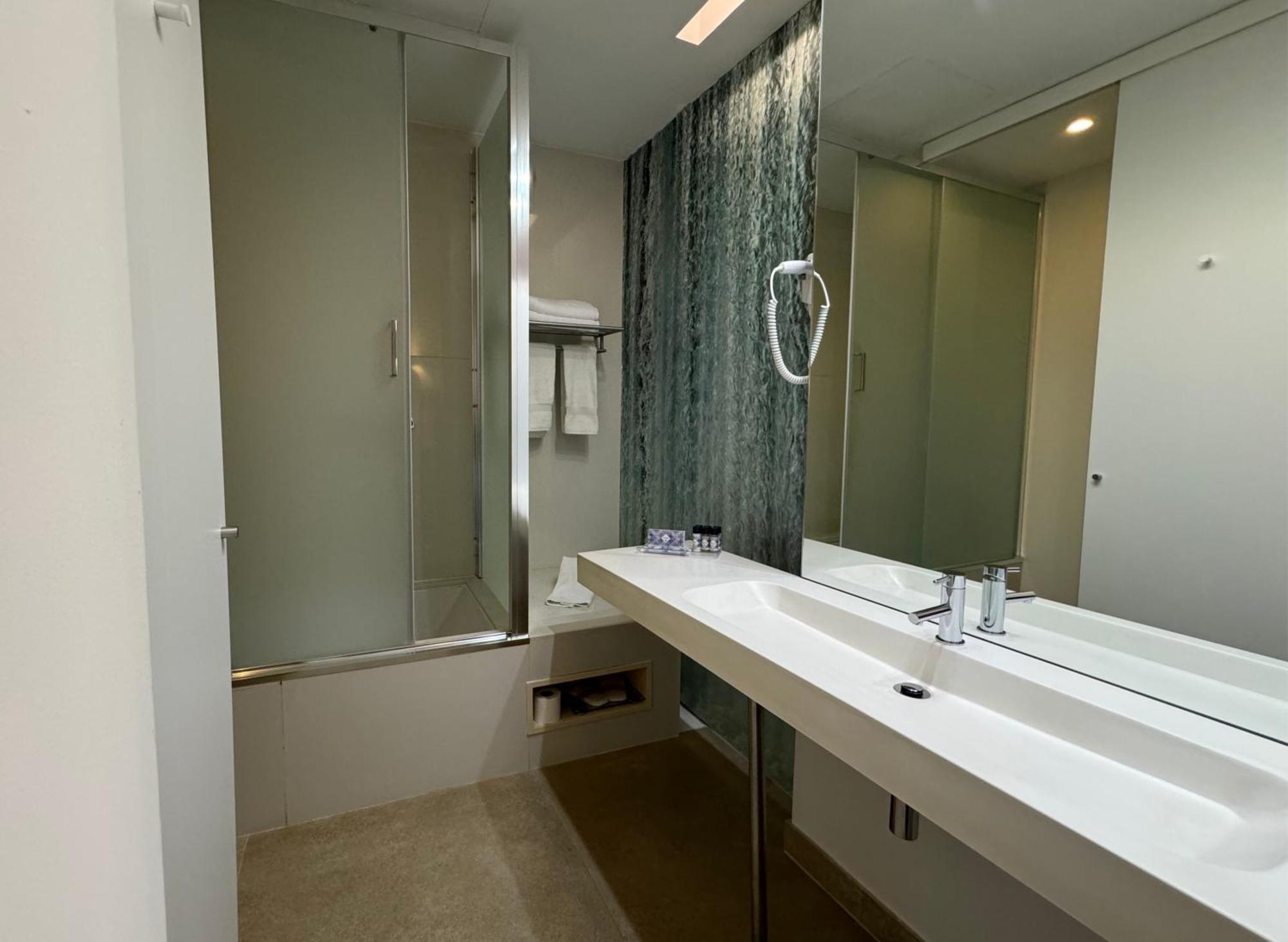 Emaj Boutique Hotel Guimarães Zimmer foto